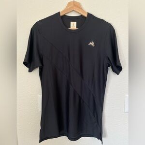 Men’s Tracksmith Van Cortlandt Tee. Size small